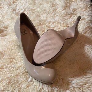 Diva Cream Heels Sleek Patent Leather